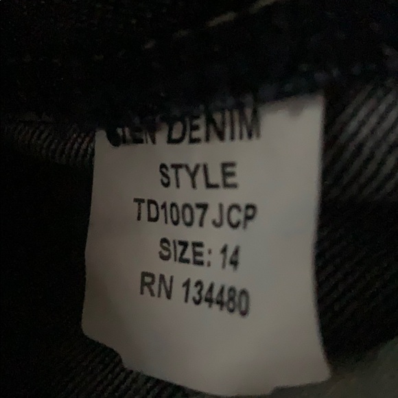 Ten Denim Capri’s - Picture 2 of 3